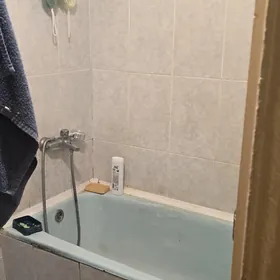 3ком 3этаже 5мкр