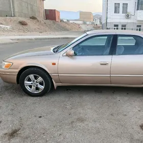 Toyota Camry 1998