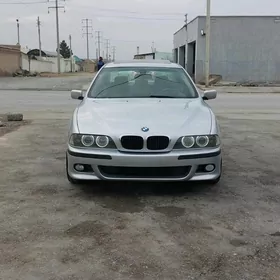BMW E39 2001