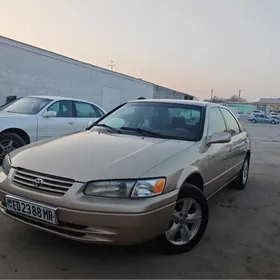 Toyota Camry 1997