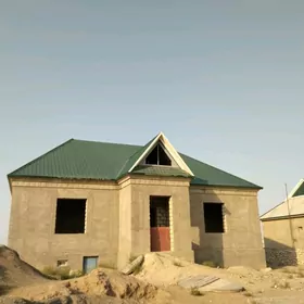 Akdaşda satlyk jaý