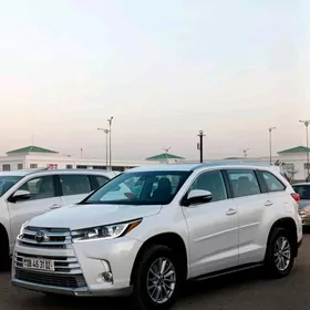 Toyota Highlander 2018