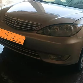 Toyota Camry 2005