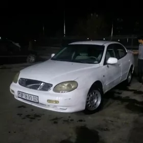 Daewoo Leganza 1998