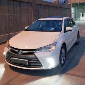 Toyota Camry 2015
