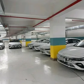 Hyundai Elantra 2025