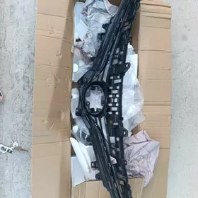 Oblicowka Camry XLE/LE