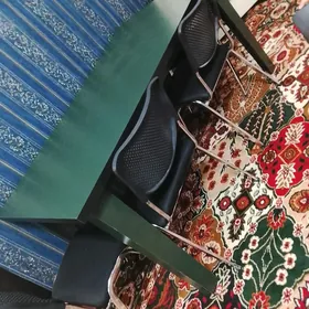 stol stul kuhynny üçin