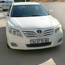 Toyota Camry 2011