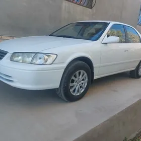 Toyota Camry 2000