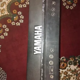 YAMAHA....