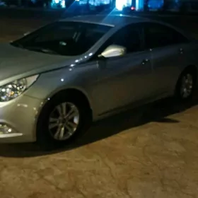 Hyundai Sonata 2012