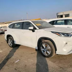 Toyota Highlander 2023