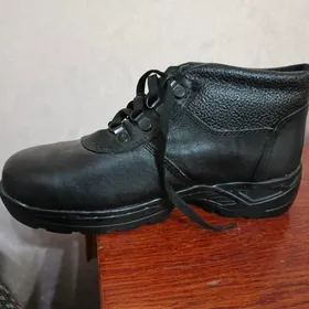 ботинки новые кожаные