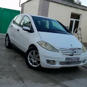 Mercedes-Benz A150 2004