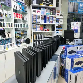 PLAYSTATION 4 PS4 1TB 500GB