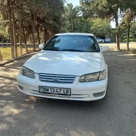 Toyota Camry 2000