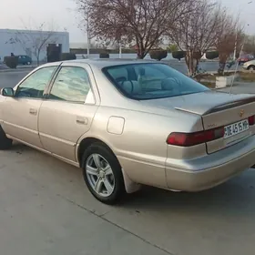 Toyota Camry 1999