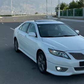 Toyota Camry 2011