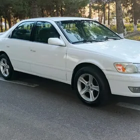 Toyota Camry 2001