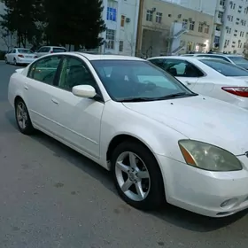 Nissan Altima 2005