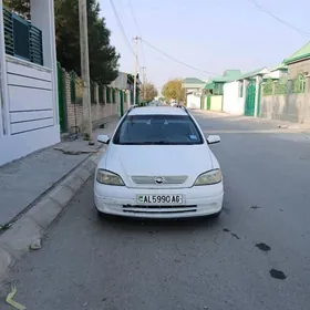 Opel Astra 2000