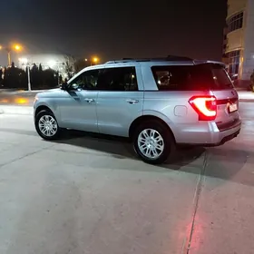 Ford Expedition 2021