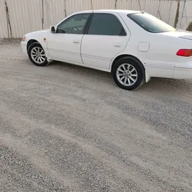 Toyota Camry 2000