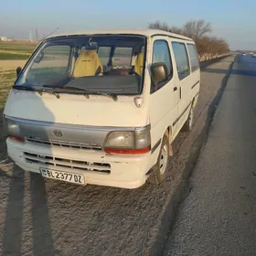 Toyota Hiace 1995