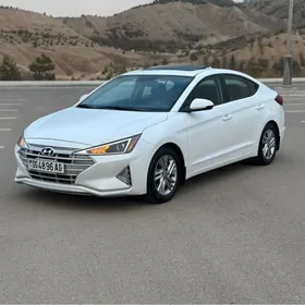 Hyundai Elantra 2020