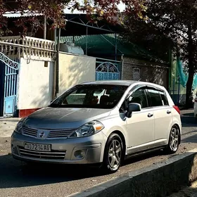 Nissan Versa 2009