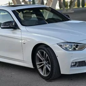 BMW F30 2013