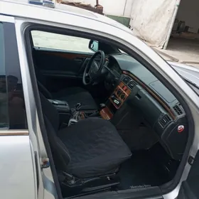 Mercedes-Benz 230E 1998