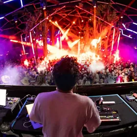 DJ gerek /требуется ДЖЕЙ