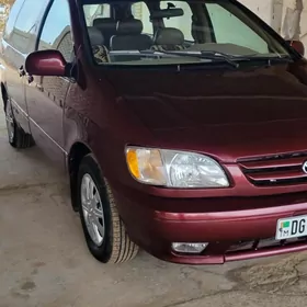 Toyota Sienna 2001