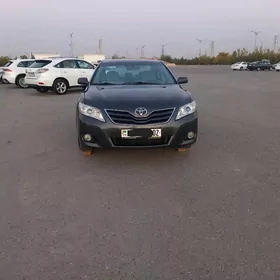 Toyota Camry 2011