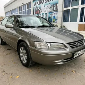 Toyota Camry 1997