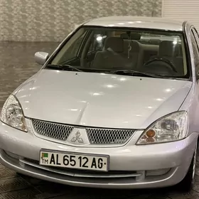 Mitsubishi Lanser 2011