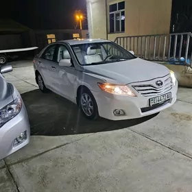 Toyota Camry 2011