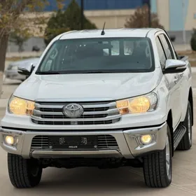 Toyota Hilux 2016