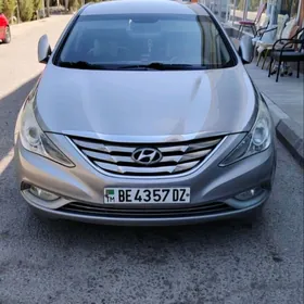 Hyundai Sonata 2011