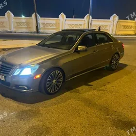 Mercedes-Benz E350 2011