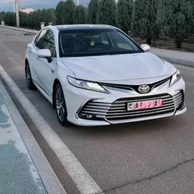 Toyota Camry 2023