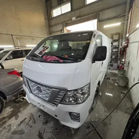 Nissan Urvan 2020