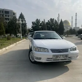 Toyota Camry 2000