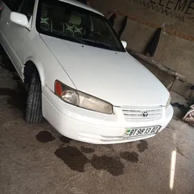 Toyota Camry 1997