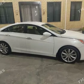 Hyundai Sonata 2011