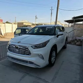 Toyota Highlander 2020