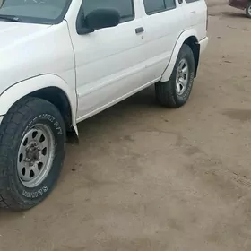 Nissan Pathfinder 1998