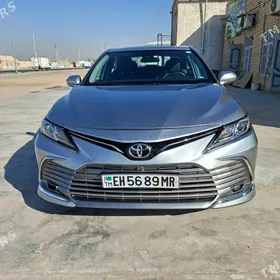 Toyota Camry 2020
